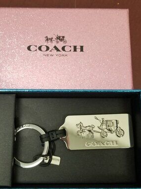 COACH New York Horse & Carriage Keychain – Brand New in Box!